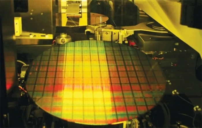 三星7nm LPP工艺来了，全球首发EUV光刻工艺